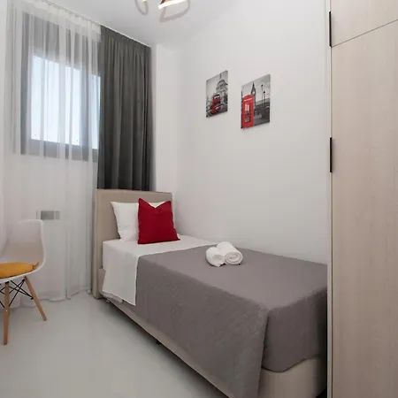 Apartment Eleana's By 