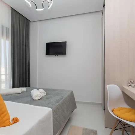Apartment Eleana's By 