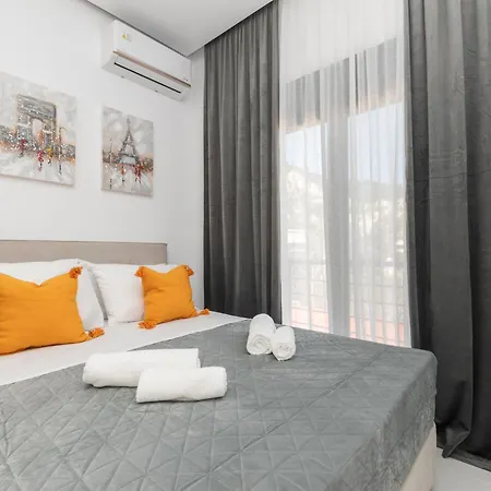 Apartment Eleana's By 